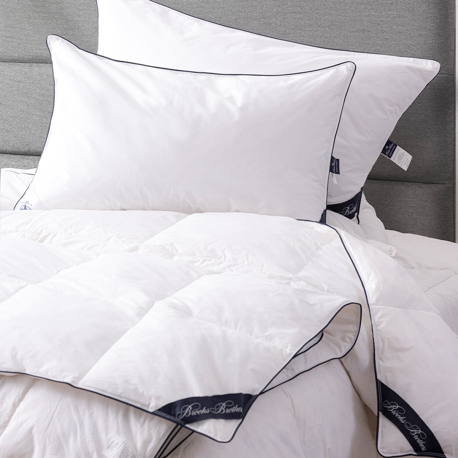 Brooks Brothers Goose Down / Feather Quilt