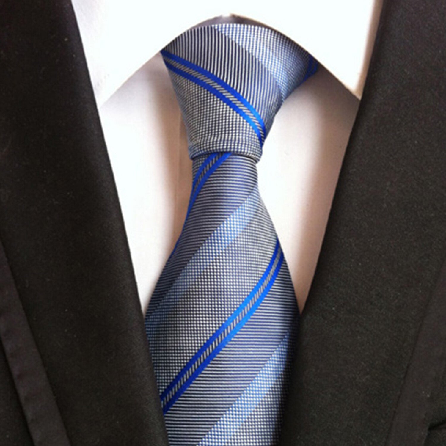 Formal Men's Necktie // Silver & Blue Pinstripe